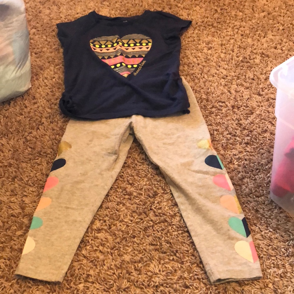 T-shirt and capris set